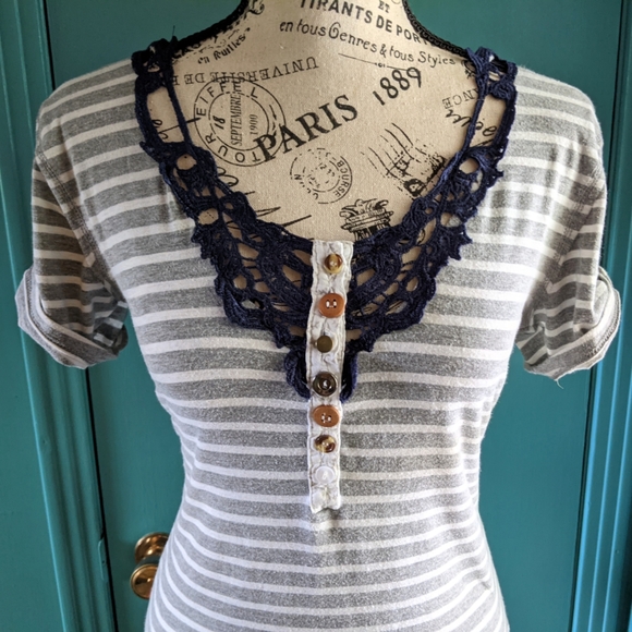 Mix Match Button Top - Picture 3 of 8